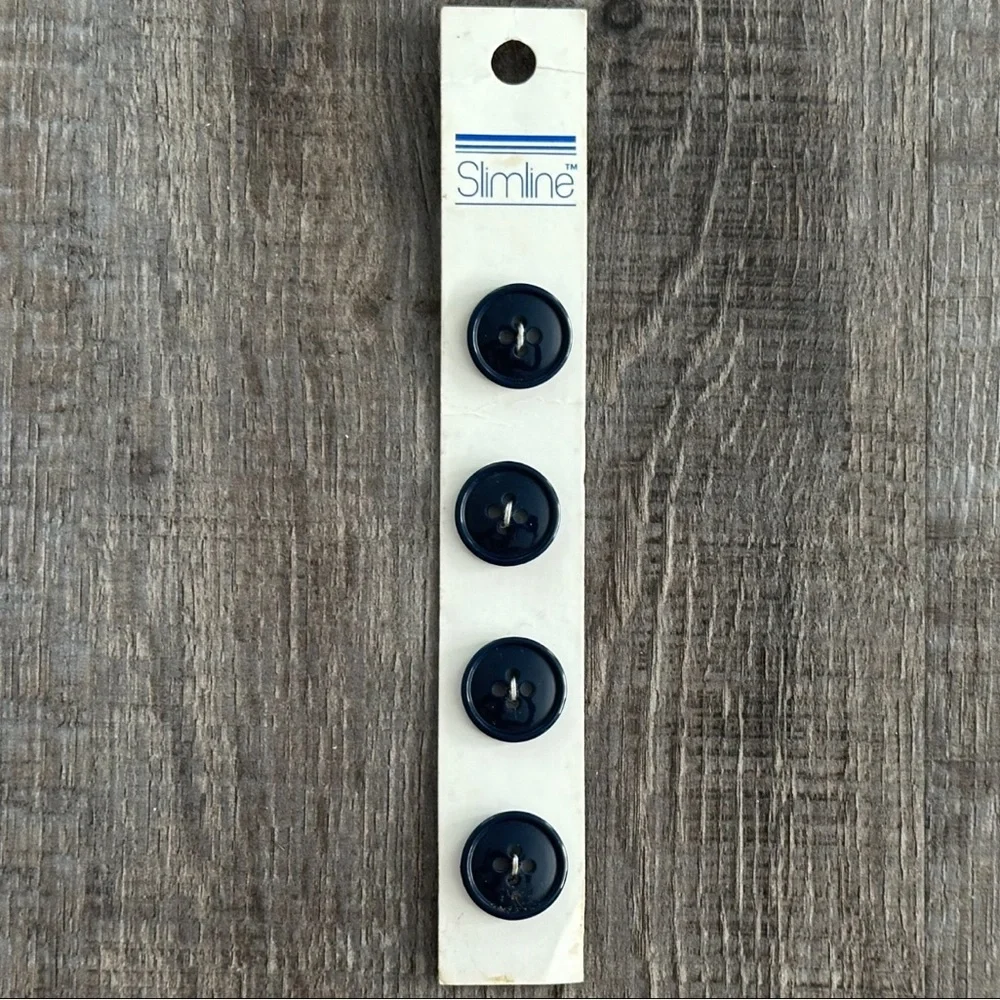 💞 New Set of 4 Navy Blue 5/8 Inch Crafting Buttons